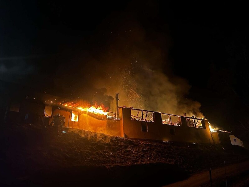 Das Wirtschaftgebäude dient als Lagerhalle. (Bild: FF Wieting)