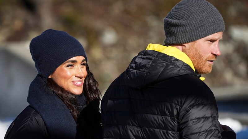 Prinz Harry besuchte nach seiner Stippvisite bei König Charles mit Herzogin Meghan Kanada. Dort sprach er mit der TV-Show „Good Morning America“ über eine Versöhnung mit seiner Familie. (Bild: APA/ AP/ DARRYL DYCK)