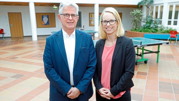 Direktor Mag. Günther Grafender und Genderbeauftrage MMag. Petra Bohrn-Hoffmann.