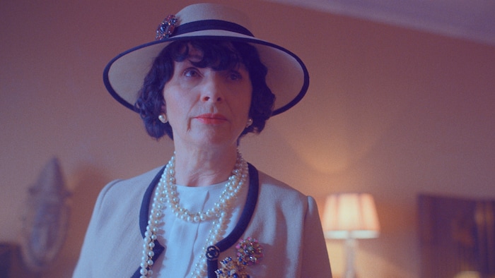 Oscarpreisträgerin Juliette Binoche schlüpft in die Rolle der berühmten Coco Chanel.
