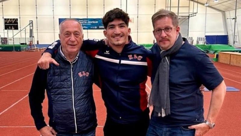 Mario Gradnitzer (Mi.) mit Papa Christian (re.) und KLC-Trainerlegende Robert Kropiunik. (Bild: zVg)