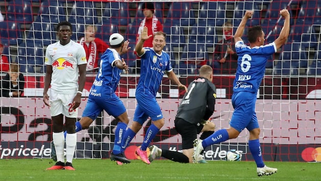 Im Herbst bejubelte Blau-Weiß in Salzburg einen 1:0-Sieg (Bild: Tröster Andreas)