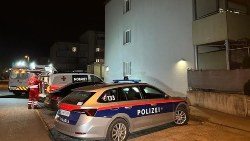 Die Erhebungen der Polizei vor Ort in Wörgl sind im Gange (Bild: ZOOM Tirol)