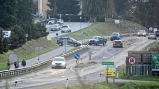 Zwei Kilometer der Mölltal Straße (B106) bergen Gefahr.