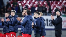 Bei Leipzigs Spiel gegen Gladbach kam es zu einem medizinischen Notfall, den der Fußball-Fan nicht überlebte. (Bild: APA/AFP/Ronny Hartmann)