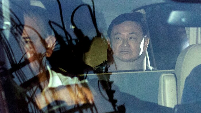 Thaksin wurde Sonntagfrüh vom Gefängnis in sein Haus in Bangkok gefahren.