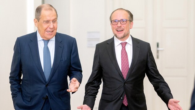 Dışişleri Bakanı Schallenberg Rus mevkidaşı Sergey Lavrov ile 2021'de Viyana'da (Bild: APA/APA-POOL/GEORG HOCHMUTH)