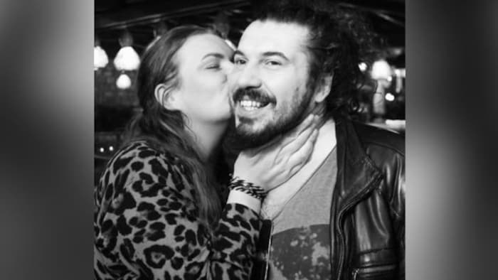 Die Hamburgerin Sandra trauert um ihre große Liebe Emre. 