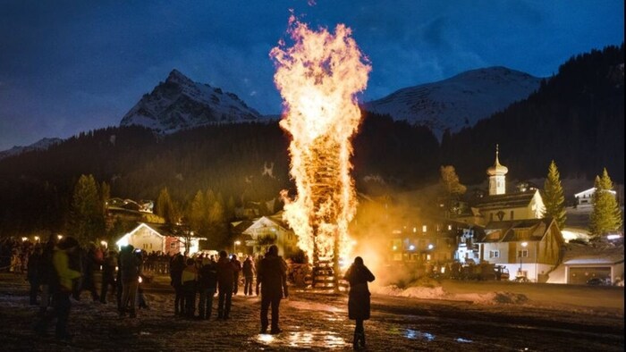 Der Funken in Gargellen vor fantastischer Bergkulisse.