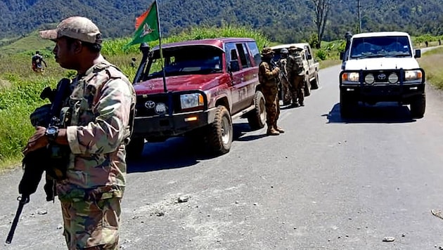 Patrol near Wabag on February 19 (Bild: AFP)