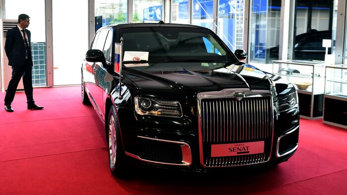 Ein Modell der russischen Automarke Aurus