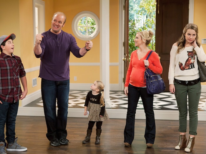 Bradley Steven Perry, Eric Allan Kramer, Mia Talerico, Leigh-Allyn Baker und Bridgit Mendler in ...