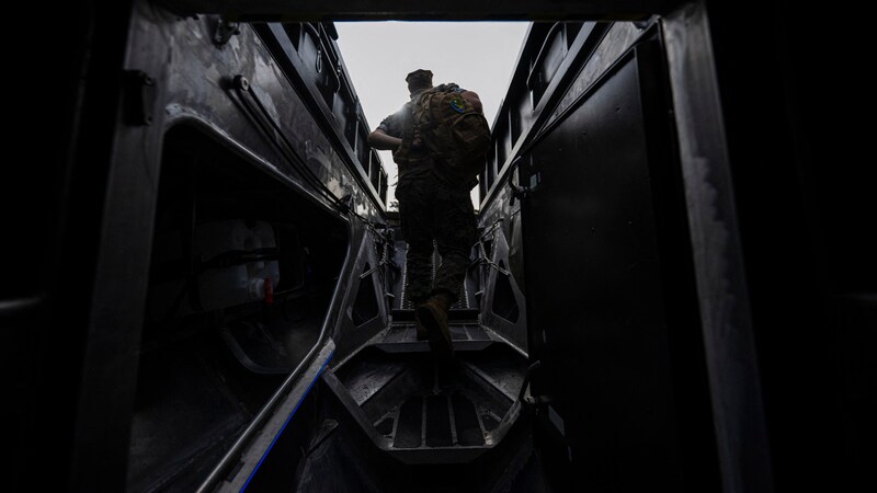 Das Kampfboot kann18 Marineinfanteristen mit ihrem Gepäck als amphibische Kampfgruppe befördern. (Bild: APA/AFP/Jonathan NACKSTRAND)