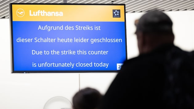 The AUA parent company was only able to offer around 10 percent of its flights on Tuesday. (Bild: APA/dpa/Boris Roessler)