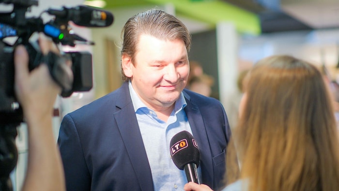 Christian Göttfried vor der LT1-Kamera.