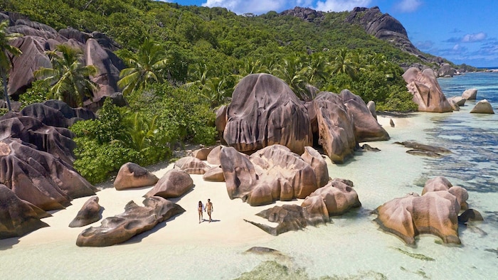 Die Seychellen sind für Traumstrände berühmt. Das Foto zeigt den Anse Source d’Argent auf La ...
