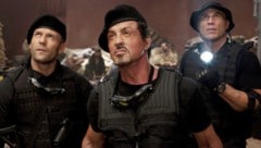 Beim „Expendables“-Dreh zog sich Sylvester Stallone einen Haarriss am Halswirbel zu. Jetzt musste sich der Action-Star zum siebenten Mal unters Messer legen. (Bild: Lions Gate / Everett Collection / picturedesk.com)