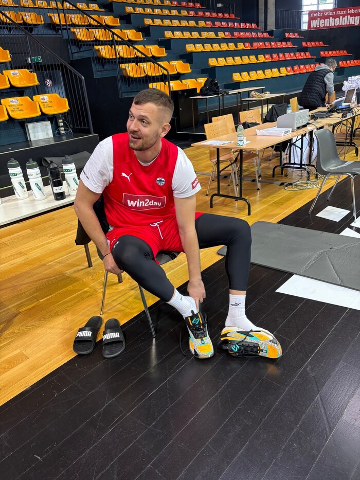 Zum letzten Mal schnürt Rasid die Schuhe für das Nationalteam.