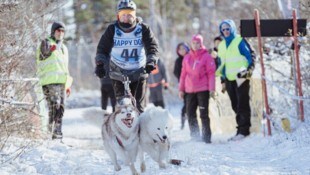 Georg Weidinger fährt er seit Herbst 2022 Schlittenrennen. Im Burgenland ist er fast täglich mit ...