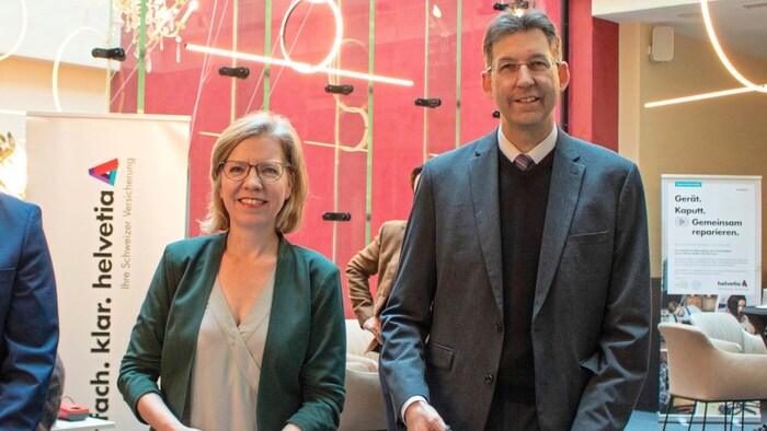 Skurril: Am Dienstag eröffneten Verkehrsministerin Leonore Gewessler (Grüne) und Bezirkschef ...