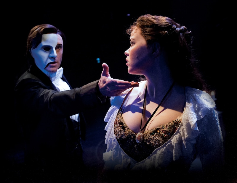 „Phantom“ Anton Zetterholm und „Christine“ Lisanne Clémence Veeneman sind in den Hauptrollen zu sehen. (Bild: Alastair Muir)