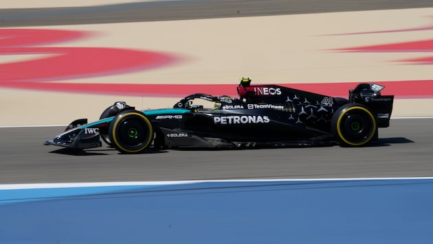 Lewis Hamilton bei der Vormittags-Session (Bild: ASSOCIATED PRESS)