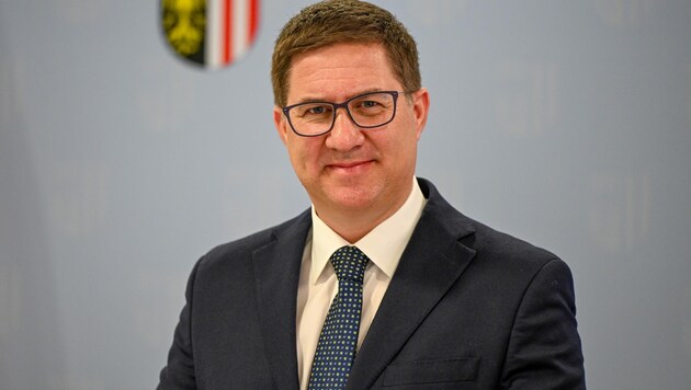 Der Welser Bürgermeister Andreas Rabl will mit seinen Amtskollegen aus Linz und Steyr in den Vorstand des Vereins „Österreichische Freunde von Yad Vashem“.  (Bild: Dostal Harald)