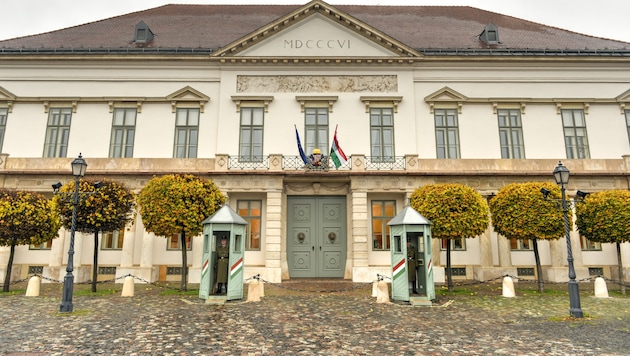 A budapesti Sándor-palota a magyar köztársasági elnök hivatalos rezidenciája. (Bild: demerzel21 - stock.adobe.com)