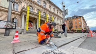 Erstes Bild mit Symbolcharakter: Im Juli schließt das Ferdinandeum seine Türen und bereitet sich auf seinen Um- und Ausbau vor, der 2027 abgeschlossen sein soll. (Bild: Berger Hubert)