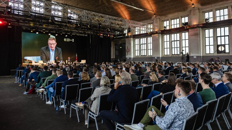 Knapp 400 Führungskräfte aus Sport und Wirtschaft kamen zum „Krone“ Leadership Day. (Bild: Mario Urbantschitsch)