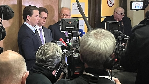 Bývalý spolkový kancléř a bývalý předseda strany ÖVP Sebastian Kurz byl v pátek odsouzen k osmiměsíčnímu podmíněnému trestu odnětí svobody za nepravdivé výpovědi ve výboru Ibiza U. V pátek byl také odsouzen k trestu odnětí svobody v trvání tří let. (Bild: Anja Richter)