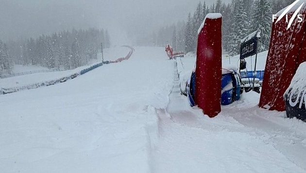 Der Neuschnee verhindert heute ein Rennen in Val di Fassa. (Bild: instagram.com/valdifassaskiworldcup)