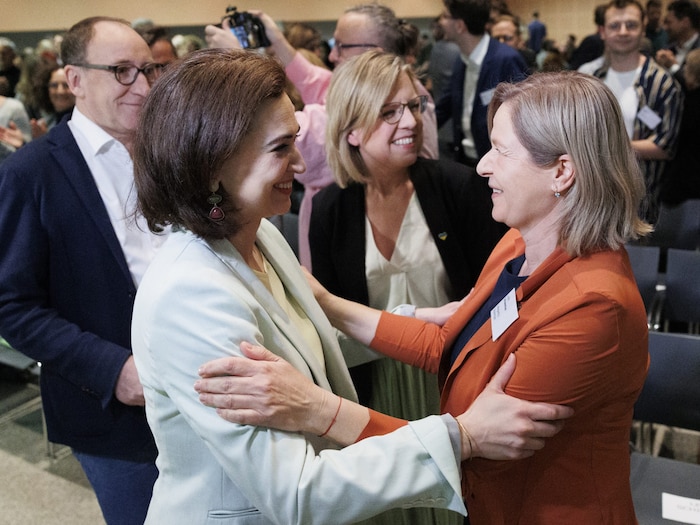 Johannes Rauch, Alma Zadic, Leonore Gewessler and Graz Deputy Mayor Judith Schwentner during the ...