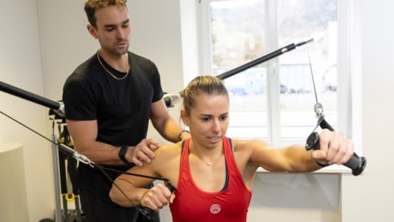 Bruder Alex war für Österreichs beste Tennisspielerin in den vergangenen Monaten eine wichtige Stütze. (Bild: Maurice Shourot)