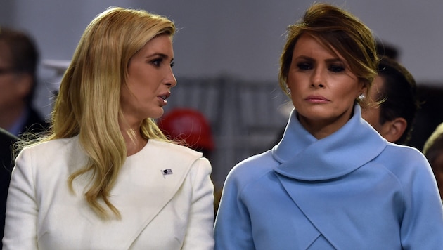 Ivanka Trump ve Melania Trump'ın yeminli düşman oldukları söyleniyor. (Bild: APA/AFP/Nicholas Kamm)