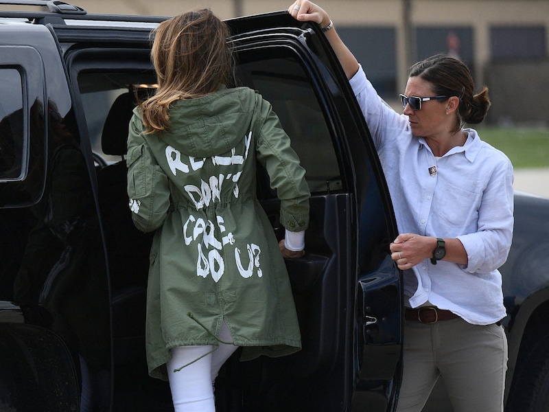 Melania Trump wusste, worauf sie sich mit Donald Trump einlässt. (Bild: APA/AFP/MANDEL NGAN)