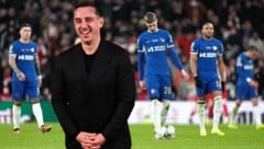 TV-Experte Gary Neville lacht über die Chelsea-„Versager“. (Bild: AP, APA/AFP/HENRY NICHOLLS)