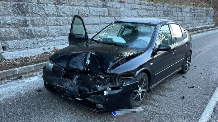 The driver of the car behind was unable to brake in time.