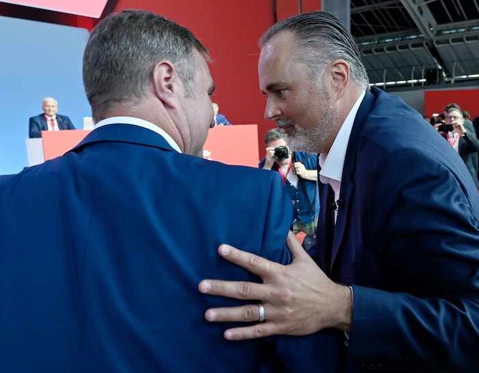 Doskozil missachtet die ausgegebenen inhaltlichen Linien von Parteichef Babler in regelmäßigen ...