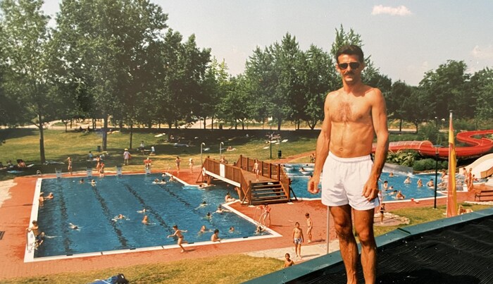 Harri Moser vor 30 Jahren bei der Eröffnung des Aquasplash.