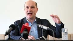 Gemeindebundpräsident Johannes Pressl ist einer der Fürsprecher der Erhöhung innerhalb der ÖVP.  (Bild: APA/HELMUT FOHRINGER)