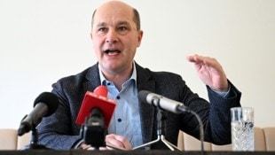 Gemeindebundpräsident Johannes Pressl ist einer der Fürsprecher der Erhöhung innerhalb der ÖVP.  (Bild: APA/HELMUT FOHRINGER)