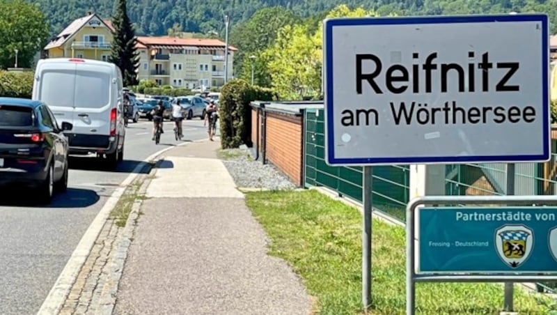 Auch in Reifnitz gibt es keinen Radweg. (Bild: Hronek)