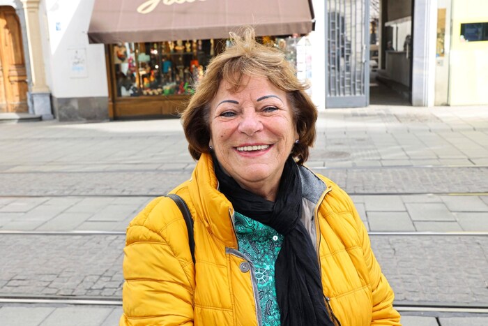 Sieglinde Greiner, 71: „Wie wir jung waren, habe ich auch heimlich unterm Tisch meinen ...