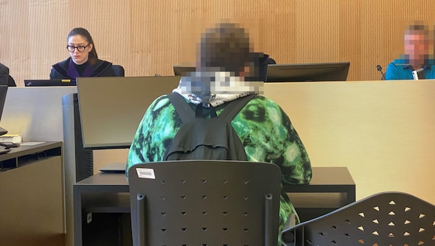Im Prozess gab sich der Angeklagte zunächst unwissend. (Bild: Chantall Dorn, Krone KREATIV)