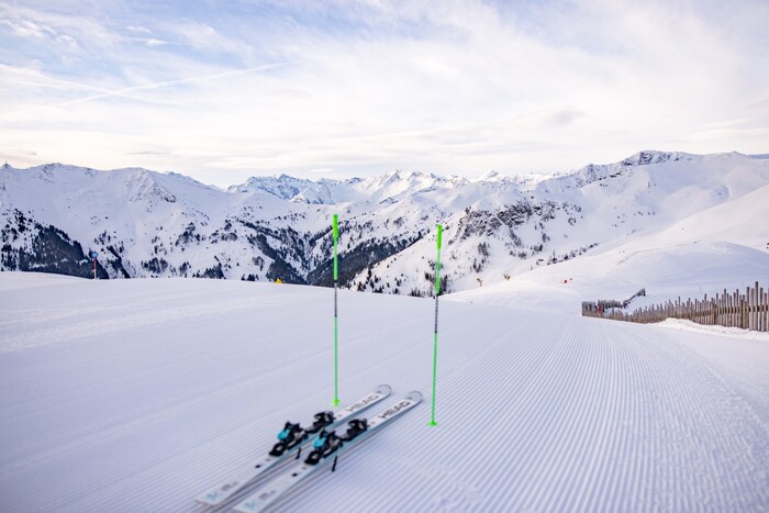 Experience the unique alpine skiing landscape in Saalbach-Hinterglemm.