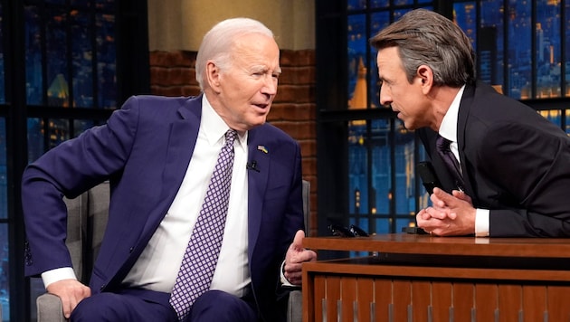 Im Interview mit Talkmaster Seth Meyers holte US-Präsident Joe Biden zum Gegenschlag gegen seinen republikanischen Konkurrenten, Donald Trump, aus. (Bild: Associated Press)