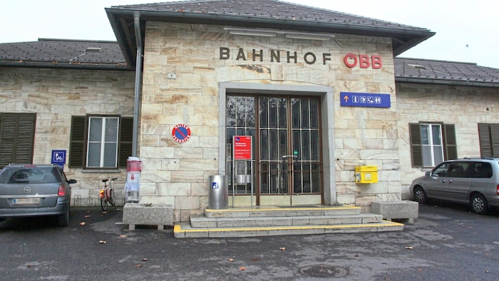 Cobra-Zugriff am Bahnhof in Pörtschach