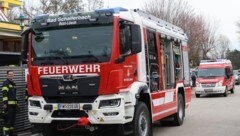 Die Feuerwehr belüftete die Räumlichkeiten (Bild: Matthias Lauber)