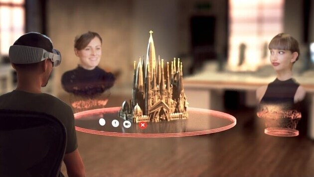 Für die dreidimensionalen Telefonate braucht es eine VR-Brille. (Bild: Matsuko)